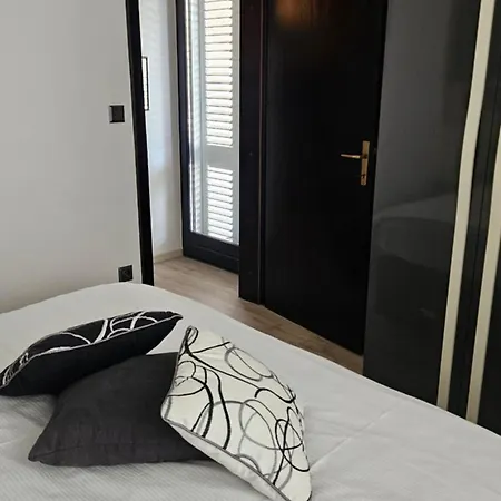Apartament P&l *