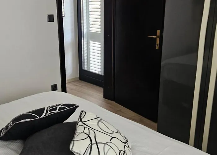 Apartment P&l *